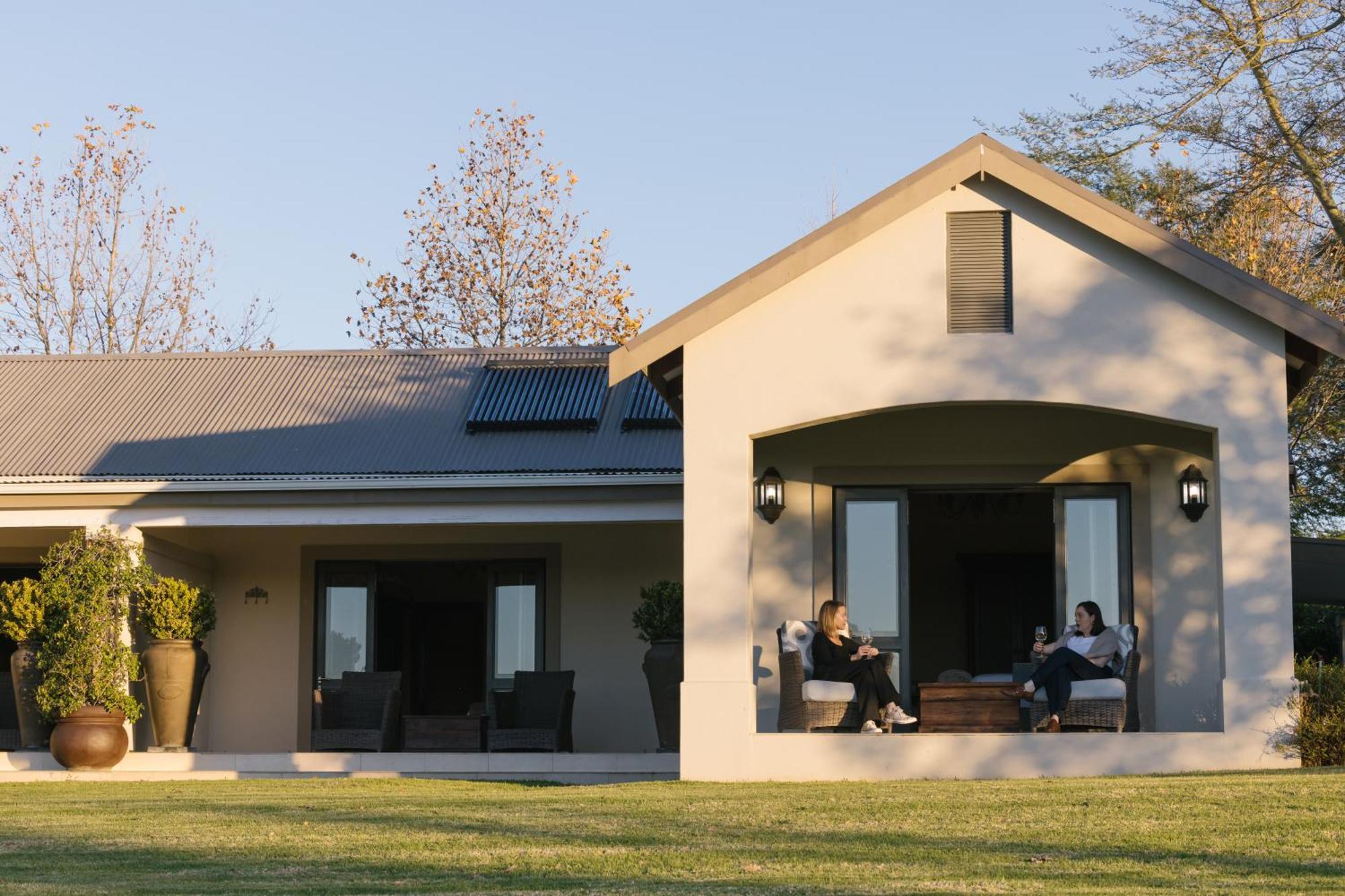 Under Oaks Guesthouse Paarl Esterno foto